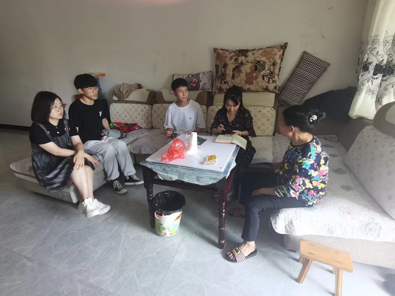 入户走访.jpg 入户走访.jpg