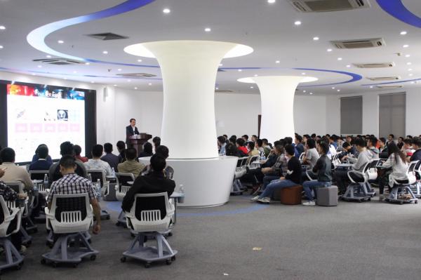 图书馆“百学堂”.jpg 图书馆“百学堂”.jpg