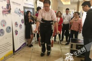 华龙网：布法罗外骨骼机器人助截瘫患者行走 即将在全国推广