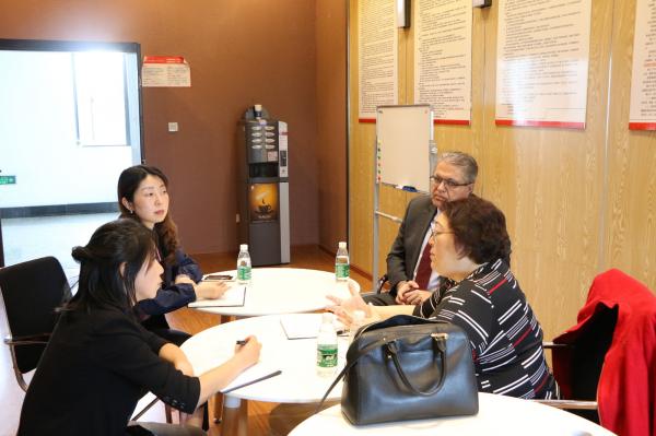 加拿大温莎大学代表团到访自动化学院洽谈合作交流