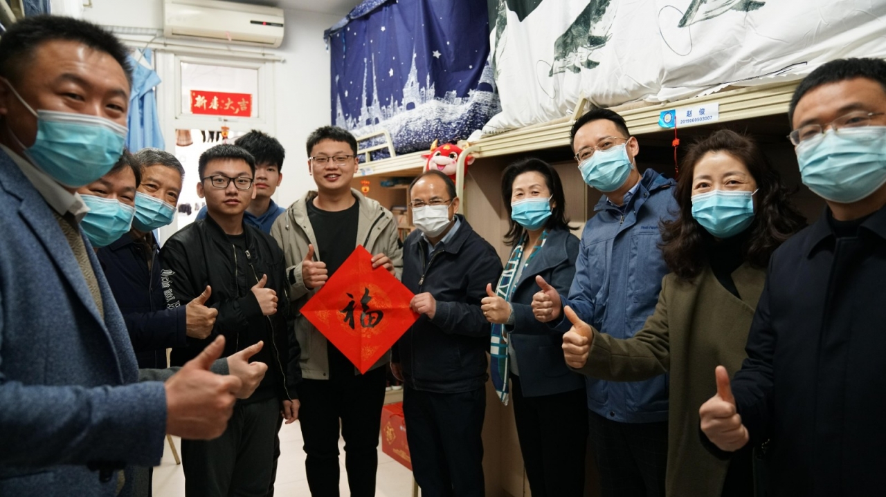 02-本合影-2.jpg b4747c63483194497e1f1f57080f3c78.jpg