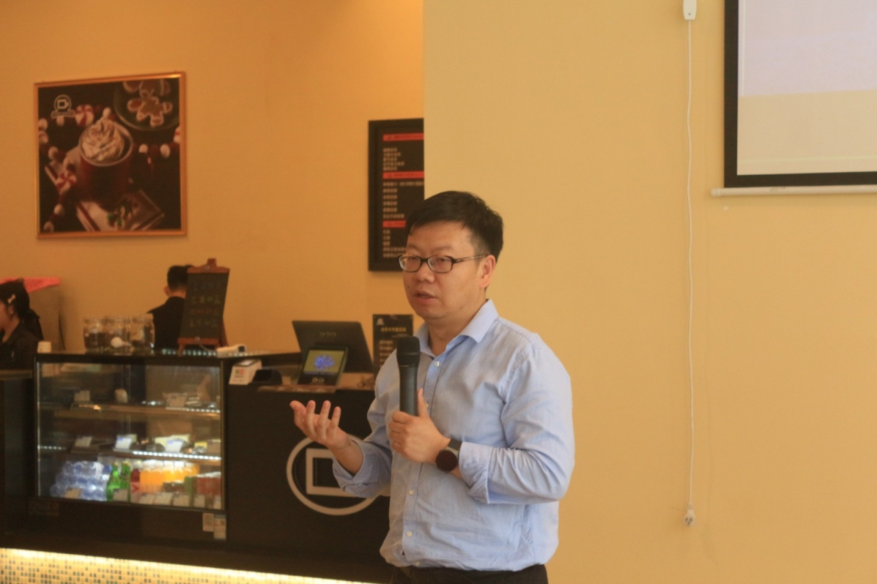 机械学院刘宇教授、赵玲玲博士做客“研学成电”生涯规划指导沙龙