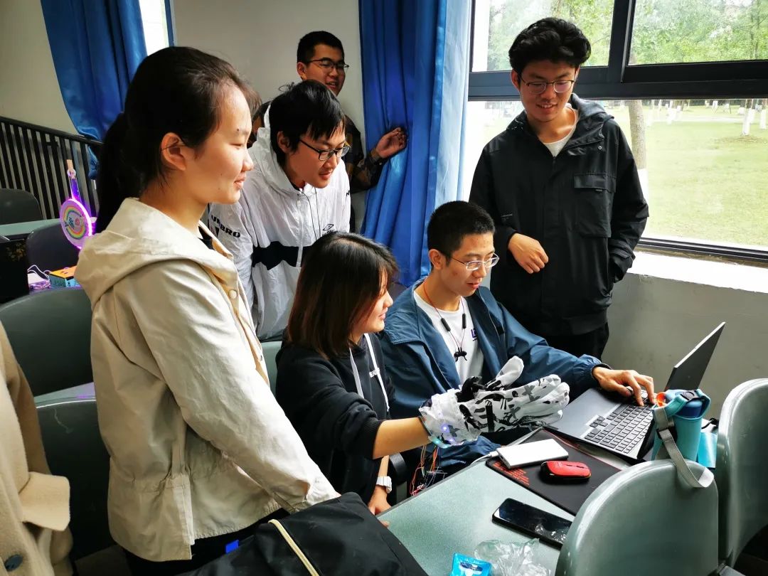 微信图片_20221117095559.jpg b567a230fef2ec40328f795035a7b579.jpg