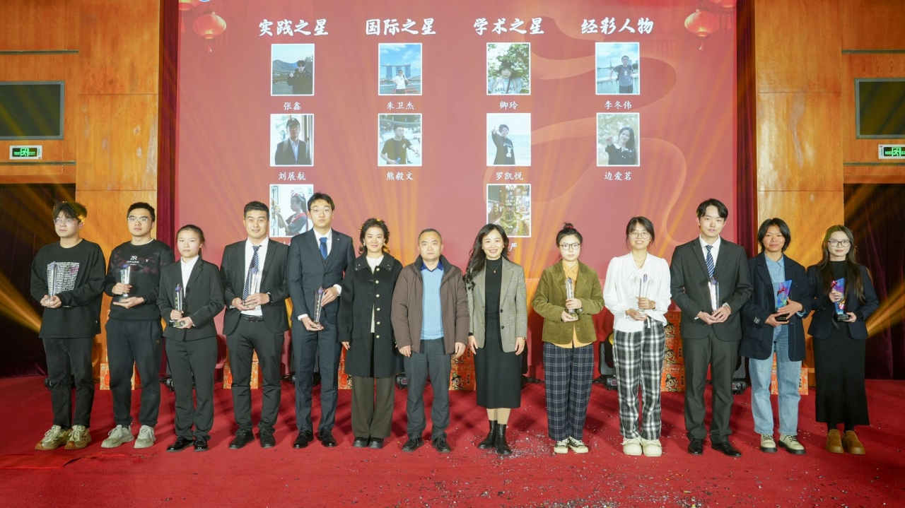 6D2DEB7889C5FB5F4C3AF4CE8F0_91563727_563