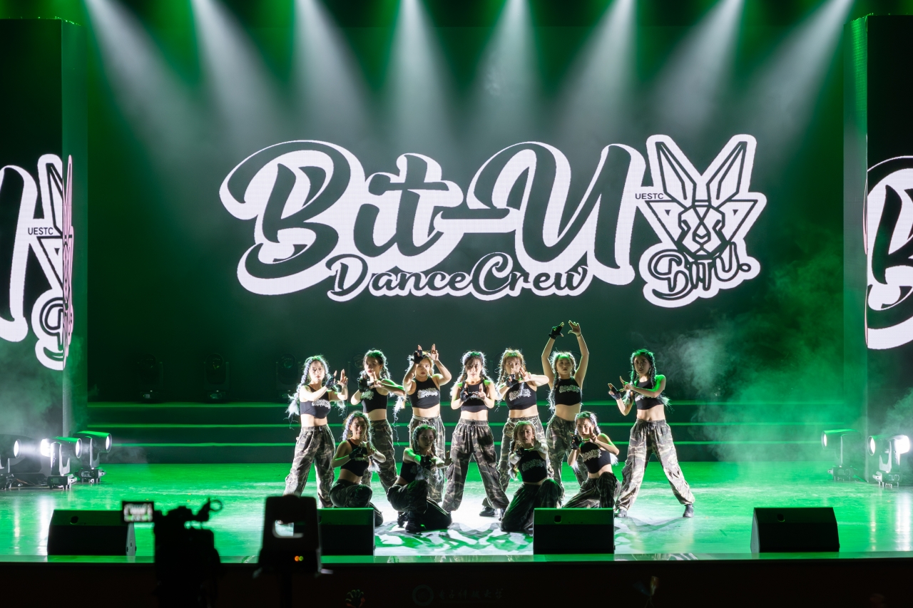 6 流行舞《Like I Ain't 》.jpg 6 流行舞《Like I Ain't 》.jpg