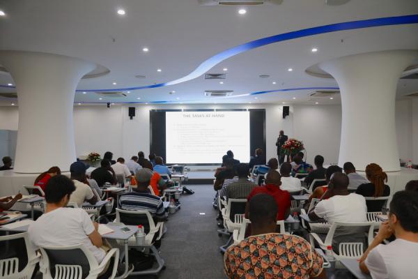 西非城市发展论坛在我校召开