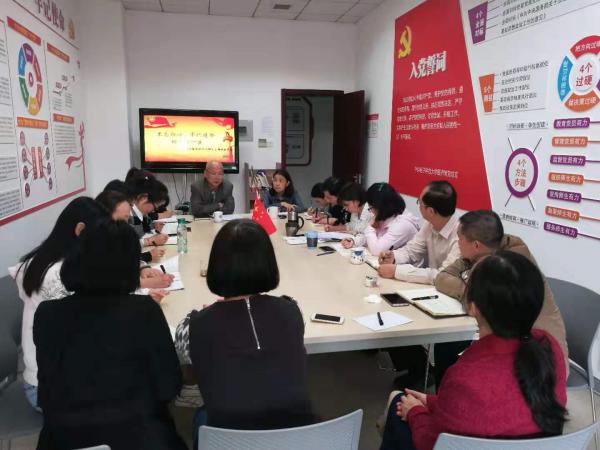 【主题教育】图书馆领导班子深入调研 为师生解难题