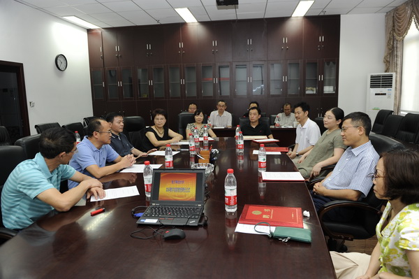 六位教师被聘为本科教学首席教授