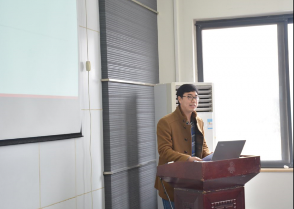 学校召开2017年学院学生工作推进交流会