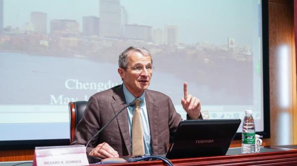 诺奖得主来访.jpg 诺奖得主来访.jpg