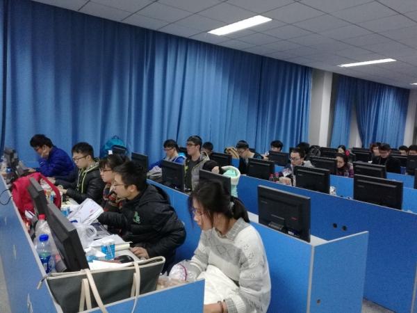 2017年美国大学生数学建模竞赛电子科技大学竞赛现场.jpg 2017年美国大学生数学建模竞赛电子科技大学竞赛现场.jpg