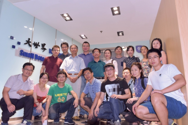 大数据研究中心学者讲坛成功召开