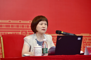 校党委书记曹萍为2024级本科新生讲授“开学第一课”