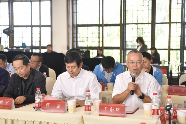 _ND57369.JPG bb03708a71bc96d51d6071f139100c3f.jpg