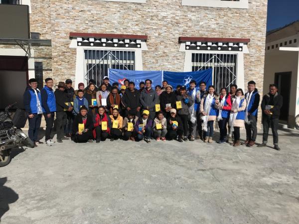 中兴通讯赴我校定点帮扶贫困村开展扶贫慰问