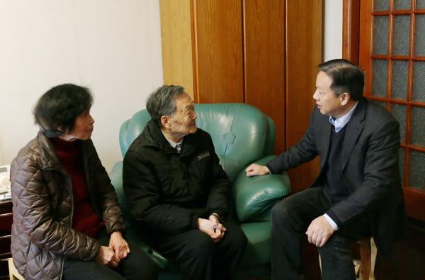 IMG_3061.jpg IMG_3061.jpg