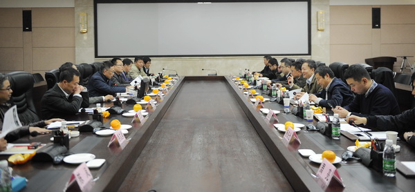 校领导走访在蓉科研院洽谈科技合作