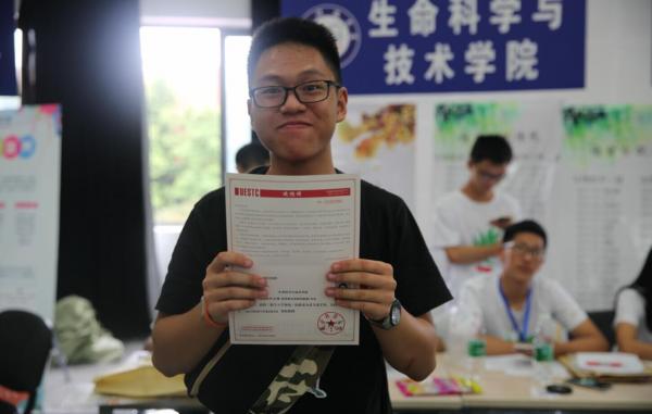 4.jpg bc9b788d3a299fd64a4441aa4f627eae.jpg