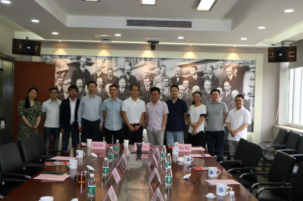 诺奖教授中村修儿来访基础院.JPG 诺奖教授中村修儿来访基础院.JPG