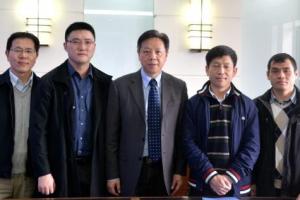 学校喜迎三位全球高被引科学家加盟