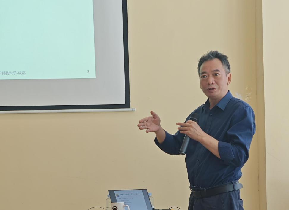 bed99b152d4f35bc4d7a54ffe363c69e_90cd1.p