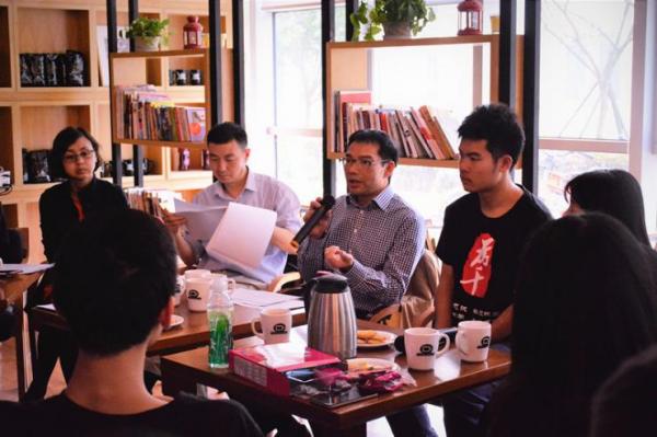 电工学院举行“院长直通车”活动与学子共话学术精英人才培养