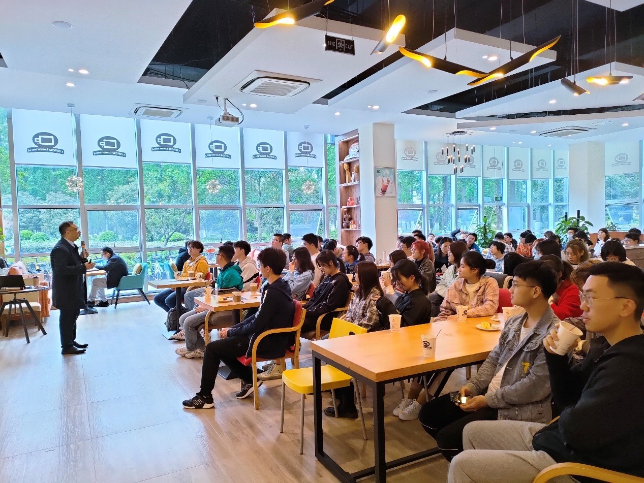 【成电下午茶】省人民医院黄晓波副院长与学子探讨医者的哲学思维