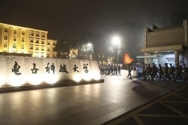 IMG_1485_s.jpg IMG_1485_s.jpg