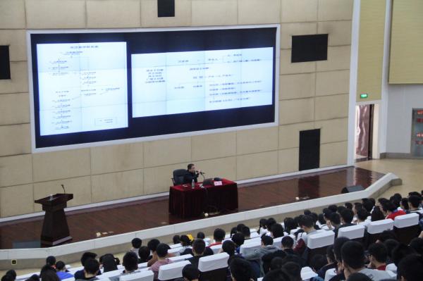 【成电讲坛】江西省文物考古研究所研究员杨军解读西汉海昏侯墓的发掘