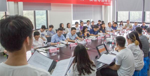 学校举行2018年第一次“校领导接待日”活动