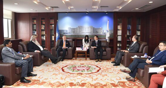 国际民航组织官员来校交流访问