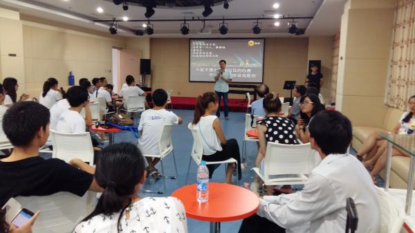 “菁英班”学子赴中科院电子所、高能所参观学习