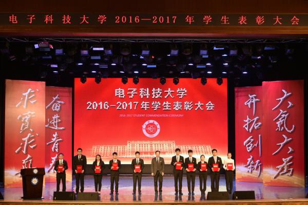 heying0007.JPG c32a4d891bf1ae66df2fcfa6bb537258.jpg