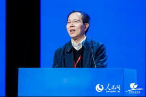 人民网 | 胡俊：以AI赋能教育变革，培养新时代拔尖人才