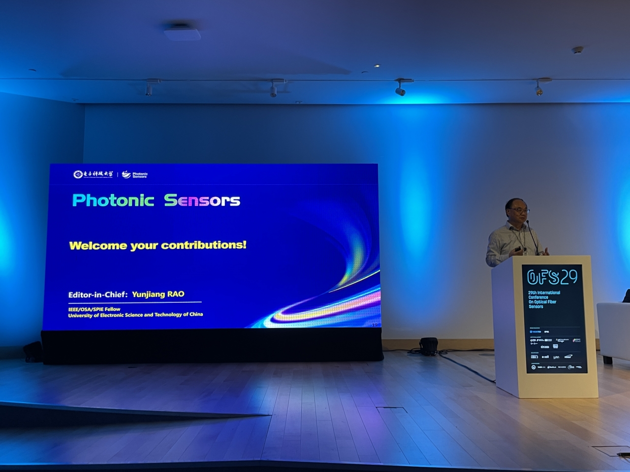 《Photonic Sensors》期刊在光纤传感领域旗舰国际会议开展宣介活动
