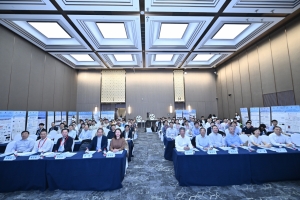 学校举办2025年四川省“共探电子信息科技未来” 博士后学术交流活动