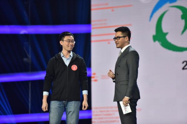 2016年“创青春”全国大学生创业大赛创业实践挑战赛电视公开赛,我校“鹰眼”夺冠.jpg c57bf4db3c534cefda5937d7135eed52.jpg