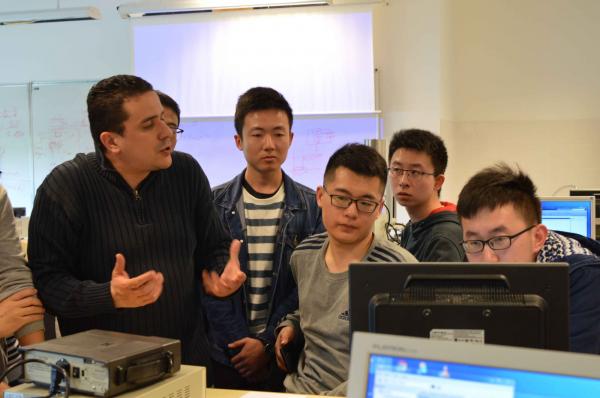 实验课体验.jpg 实验课体验.jpg