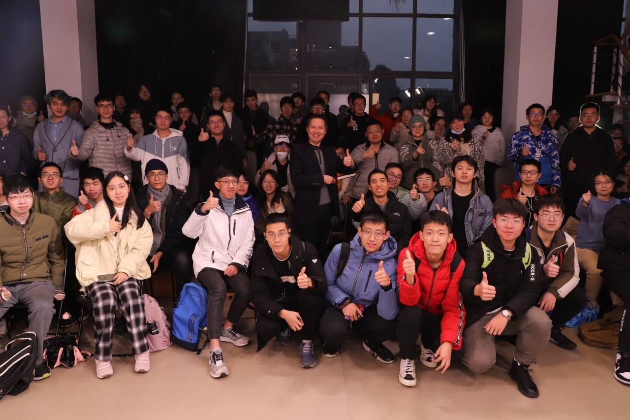 c775ec29c8d5a1915171679b0f45e8cf_4c8c6.j