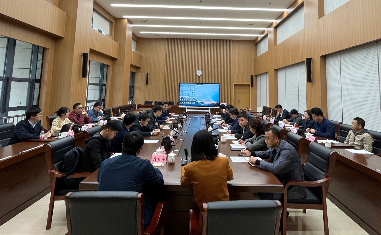 集成电路学院张万里一行前往重庆双桥经开区访企拓岗