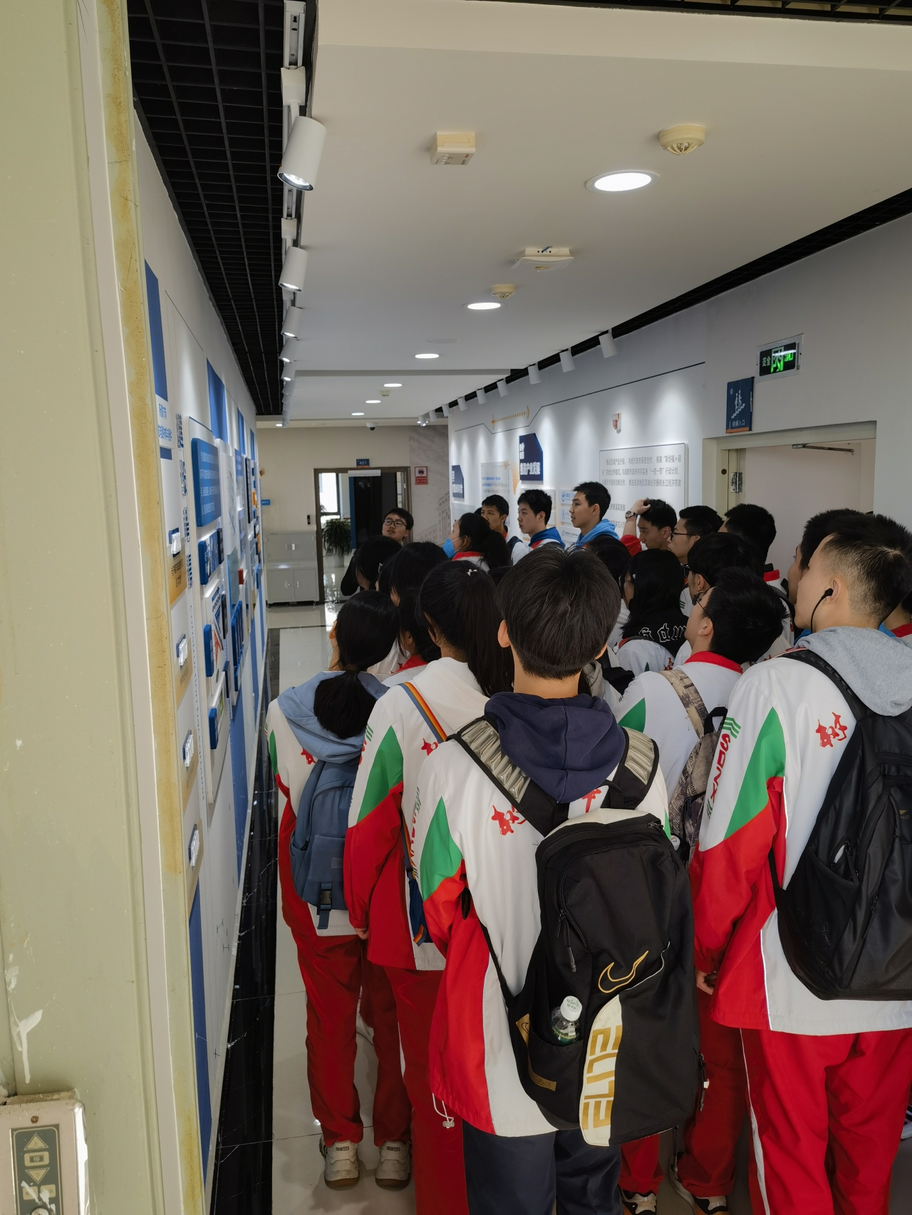 集电2.jpg c7e7449cc4da92d3d359df2c043bd746_ea9c7.j