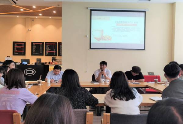 1.jpg c898ee6cc3b4a1d8a8c9aa6f39445ba1.jpg