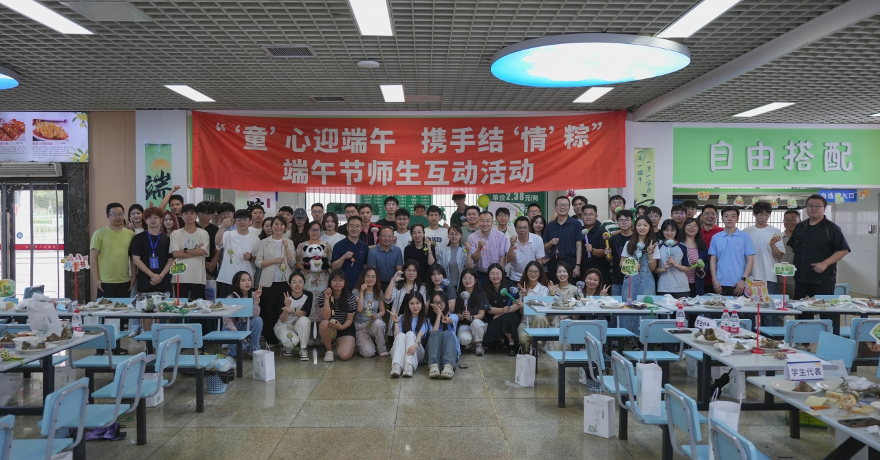 12沙河合影.jpg 12沙河合影.jpg