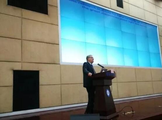 【成电讲坛】诺奖得主塞尔日·阿罗什讲解基础物理的现实意义