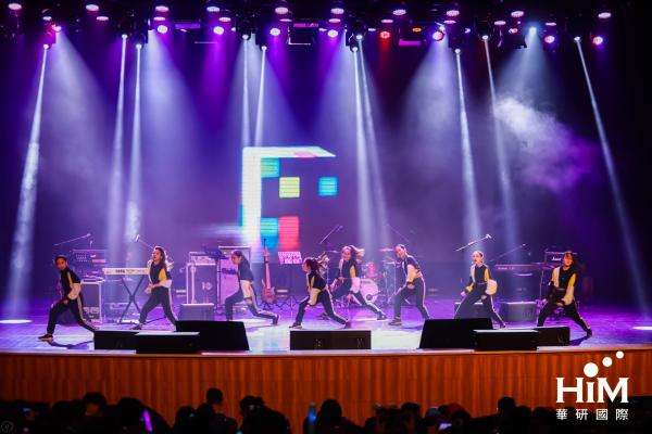 舞台回顾|造梦者：Live Power热力迎夏演唱会"5力全开"