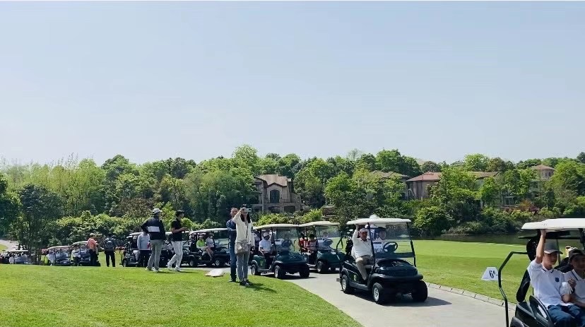 我校代表队在四川省校园高尔夫球联赛中获佳绩