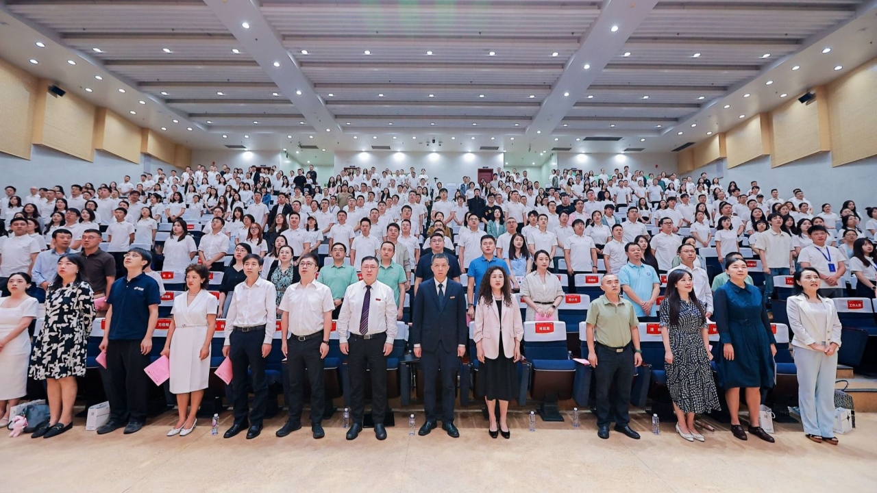 经管学院2025级MBA开学典礼暨新生入学教育圆满举行