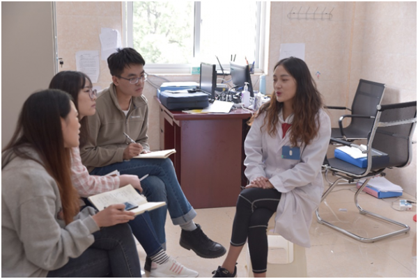 【扶贫在行动】我校研究生深入藏区贫困村开展挂职锻炼