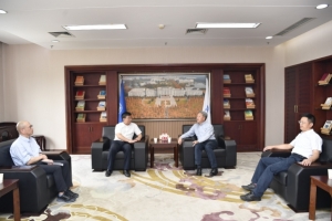 四川省委教育工委副书记李国贵来校调研