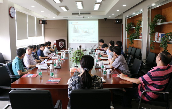 校领导到基础与前沿研究院召开工作推进会